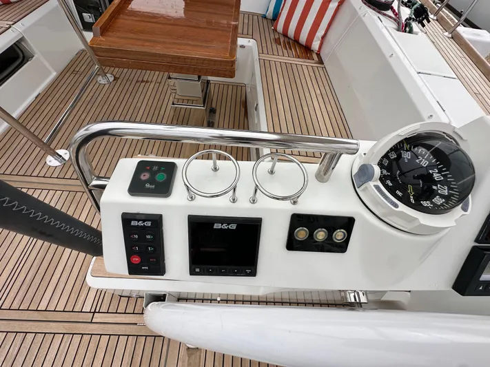 Dynemite II Yacht Photos Pics 