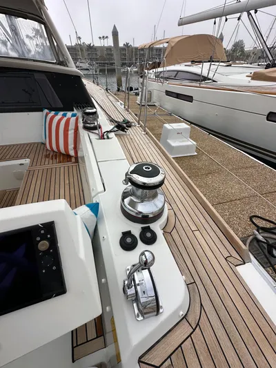 Dynemite II Yacht Photos Pics 