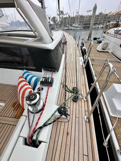 Dynemite II Yacht Photos Pics 