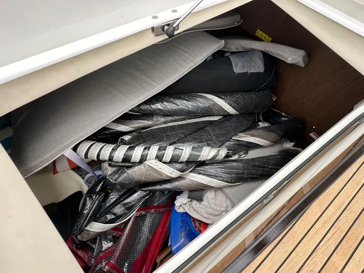 Dynemite II Yacht Photos Pics 