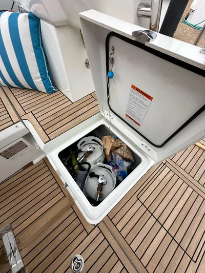 Dynemite II Yacht Photos Pics 