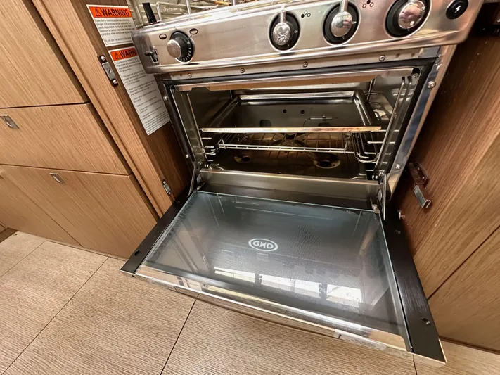 Dynemite II Yacht Photos Pics 