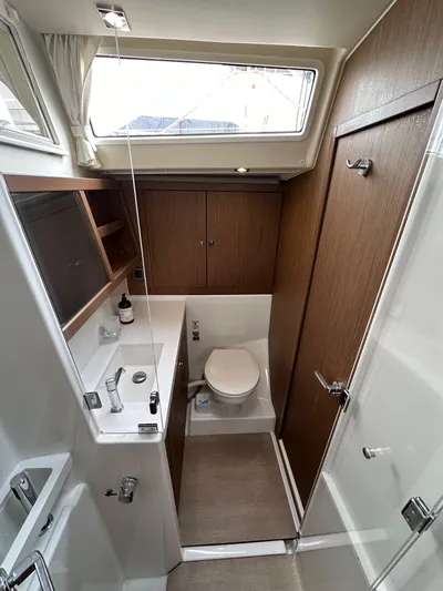 Dynemite II Yacht Photos Pics 