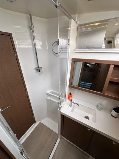 Dynemite II Yacht Photos Pics 