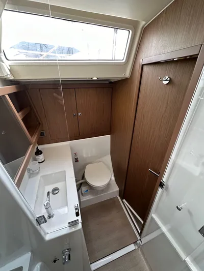 Dynemite II Yacht Photos Pics 