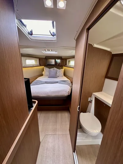 Dynemite II Yacht Photos Pics 