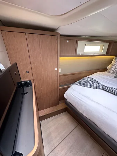 Dynemite II Yacht Photos Pics 