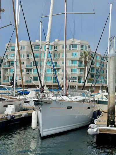 Dynemite II Yacht Photos Pics 