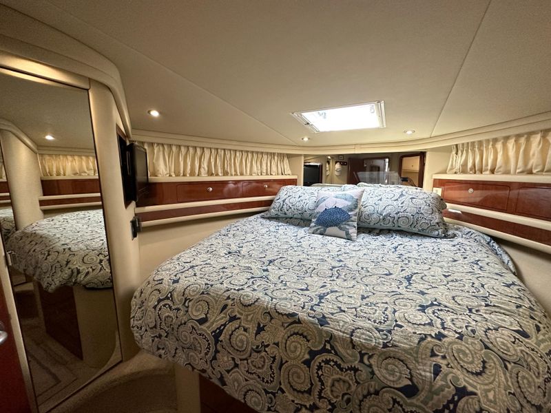 2004 Sea Ray 48 Sedan Motor Yacht