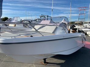 2023 Beneteau Flyer 6 Sundeck