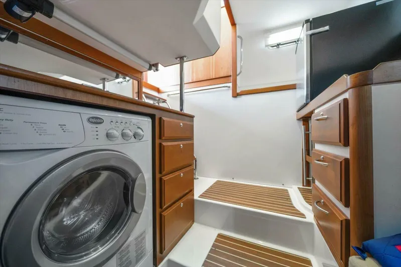 Mystic Adventure Yacht Photos Pics 2015 Sabre 48 Salon Express - Image 47