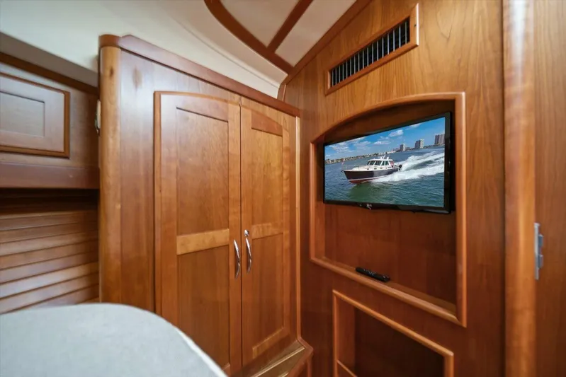 Mystic Adventure Yacht Photos Pics 2015 Sabre 48 Salon Express - Image 39