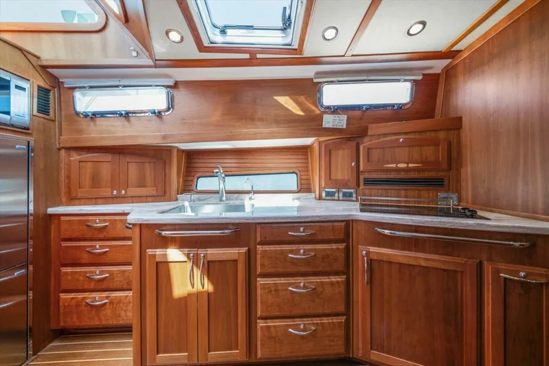 Mystic Adventure Yacht Photos Pics 2015 Sabre 48 Salon Express - Image 24