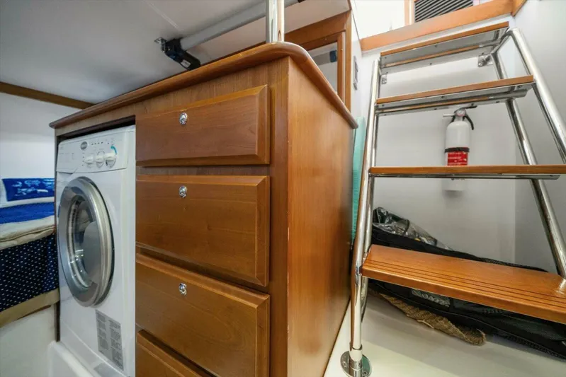 Mystic Adventure Yacht Photos Pics 2015 Sabre 48 Salon Express - Image 48