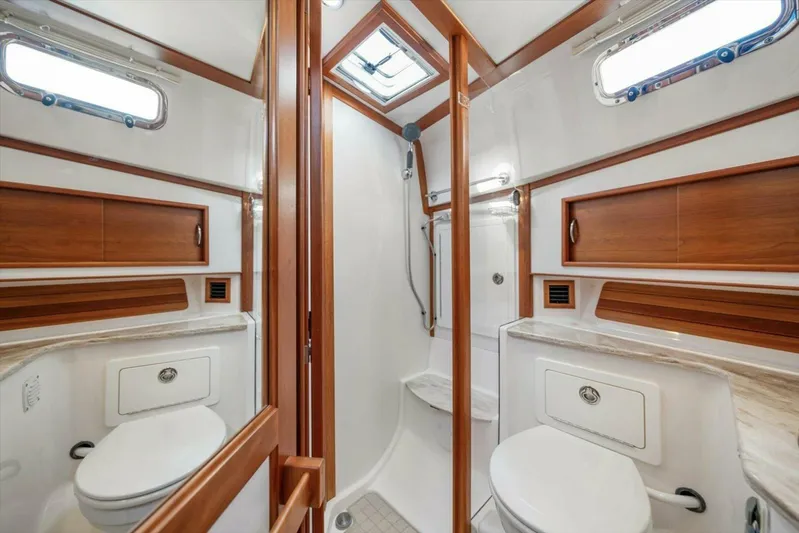 Mystic Adventure Yacht Photos Pics 2015 Sabre 48 Salon Express - Image 42