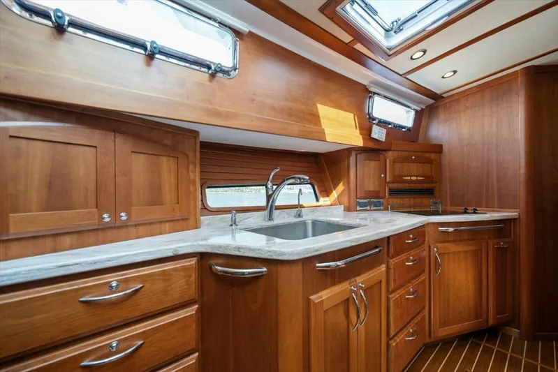 Mystic Adventure Yacht Photos Pics 2015 Sabre 48 Salon Express - Image 26