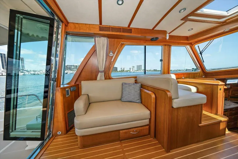 Mystic Adventure Yacht Photos Pics 2015 Sabre 48 Salon Express - Image 13