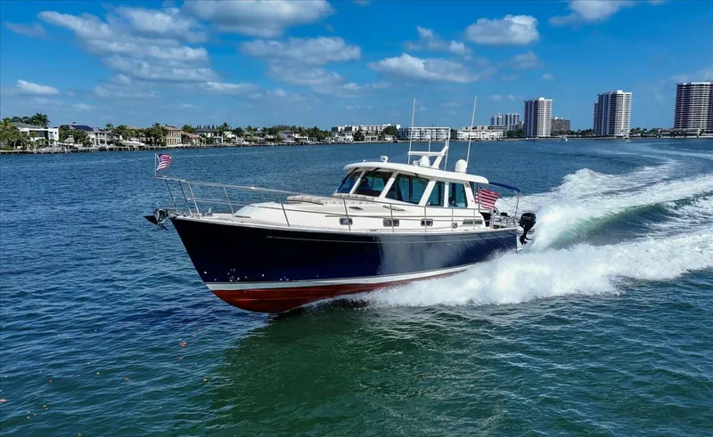 Mystic Adventure Yacht Photos Pics 2015 Sabre 48 Salon Express - Image 2