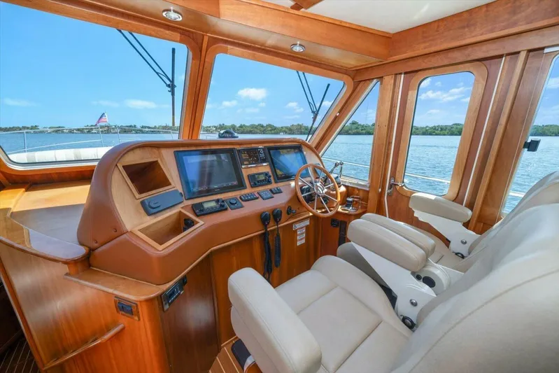 Mystic Adventure Yacht Photos Pics 2015 Sabre 48 Salon Express - Image 19