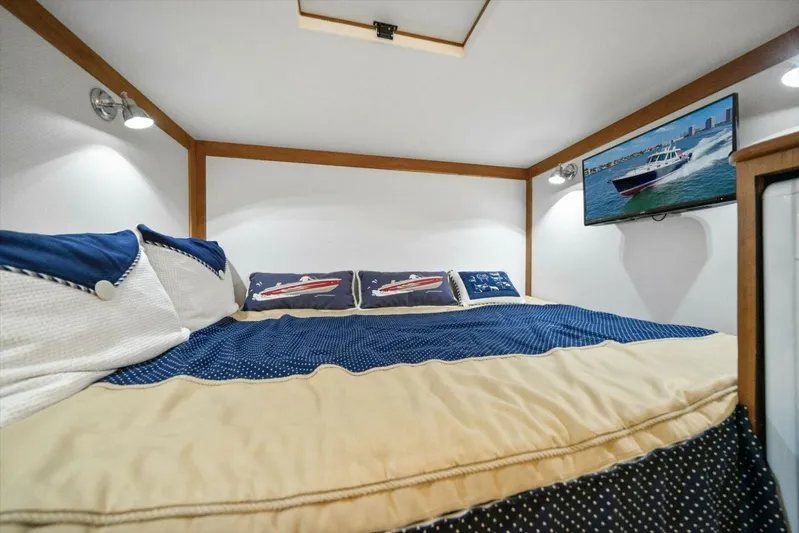 Mystic Adventure Yacht Photos Pics 2015 Sabre 48 Salon Express - Image 46