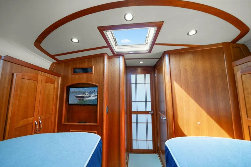 Mystic Adventure Yacht Photos Pics 2015 Sabre 48 Salon Express - Image 40