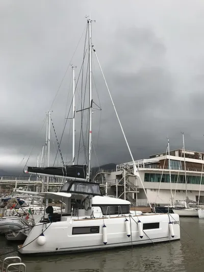  Yacht Photos Pics Lagoon 40