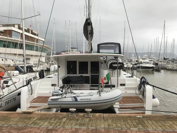  Yacht Photos Pics Lagoon 40