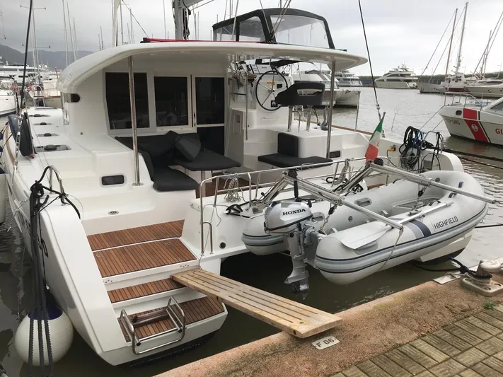  Yacht Photos Pics Lagoon 40