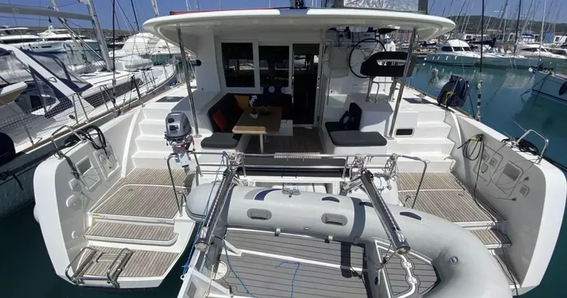  Yacht Photos Pics Lagoon 40