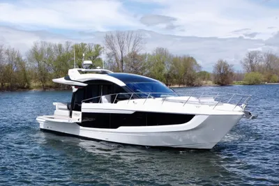 Galeon 450 HTC
