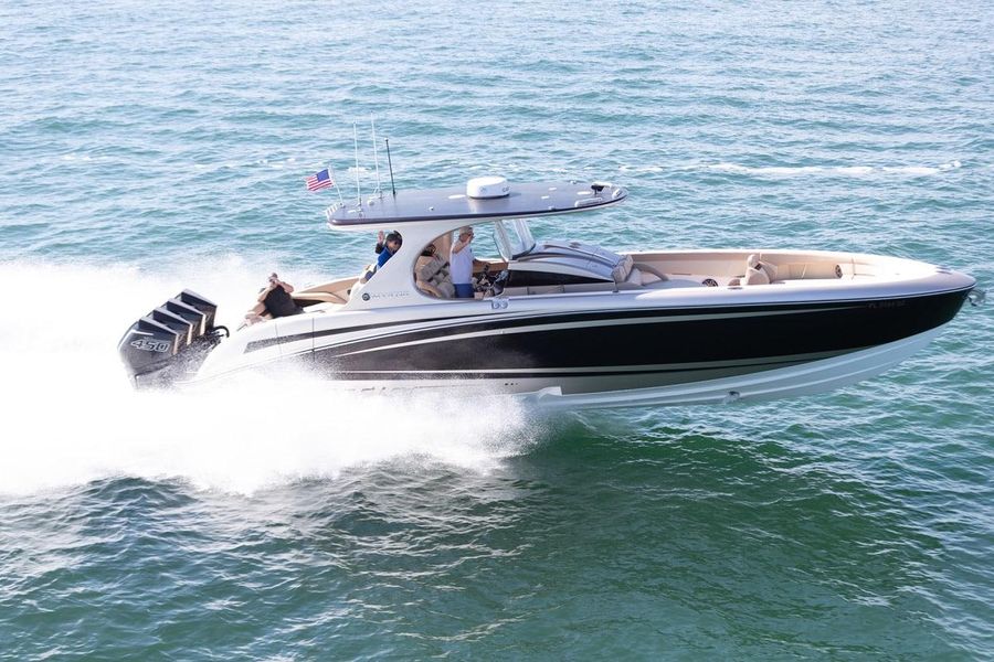 2021 Mystic Powerboats M4200