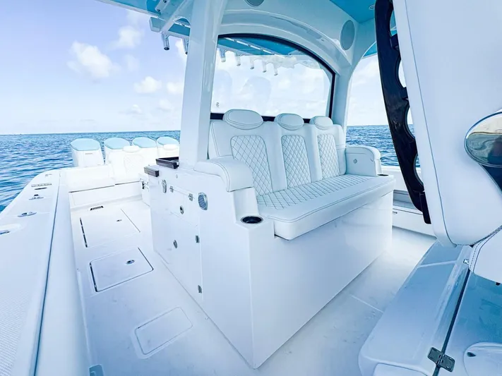  Yacht Photos Pics 2025 Hcb 53 Suenos Rxv - Image 14