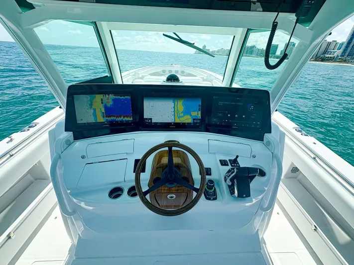  Yacht Photos Pics 2025 Hcb 53 Suenos Rxv - Image 18