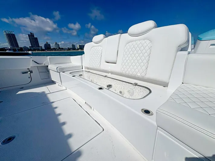  Yacht Photos Pics 2025 Hcb 53 Suenos Rxv - Image 10