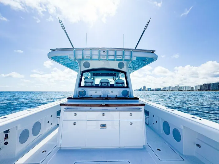  Yacht Photos Pics 2025 Hcb 53 Suenos Rxv - Image 11