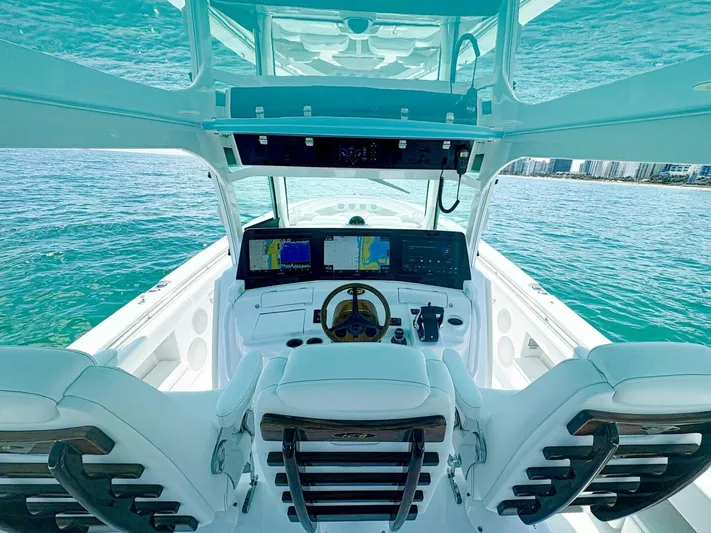  Yacht Photos Pics 2025 Hcb 53 Suenos Rxv - Image 17