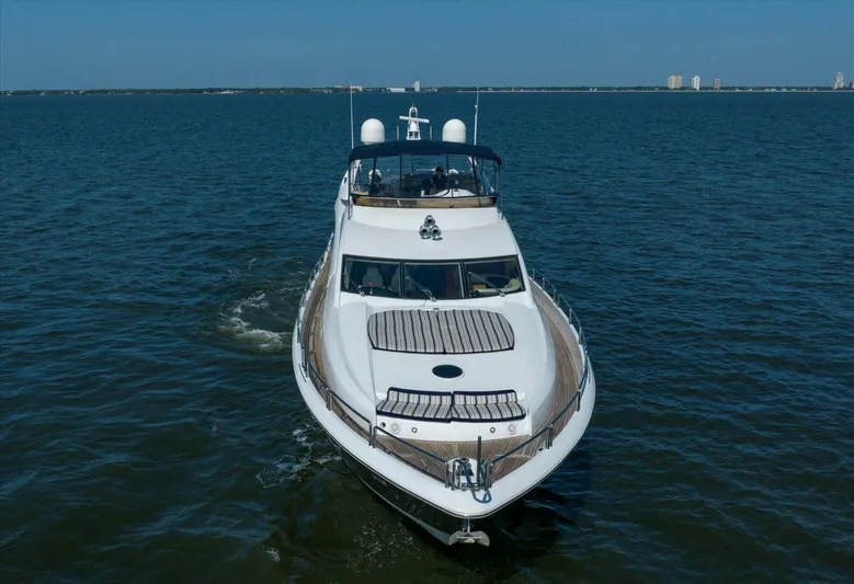 Vanguard Yacht Photos Pics 2005 Sunseeker 82 Yacht - Image 5