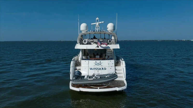 Vanguard Yacht Photos Pics 2005 Sunseeker 82 Yacht - Image 4
