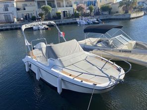 2022 Beneteau Flyer 6 Sundeck