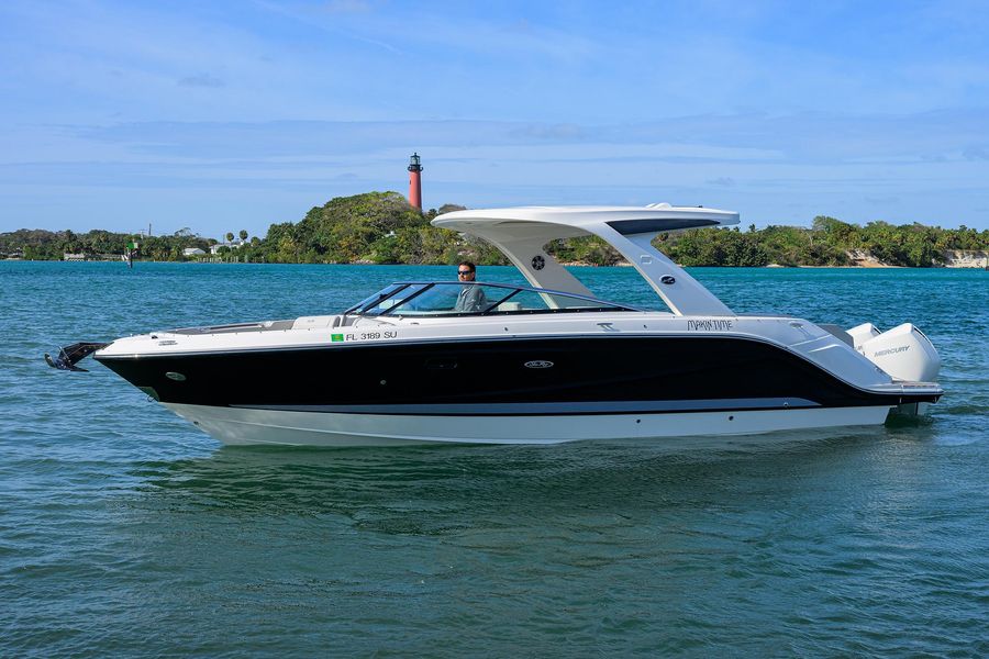 2021 Sea Ray 310 SLX OB