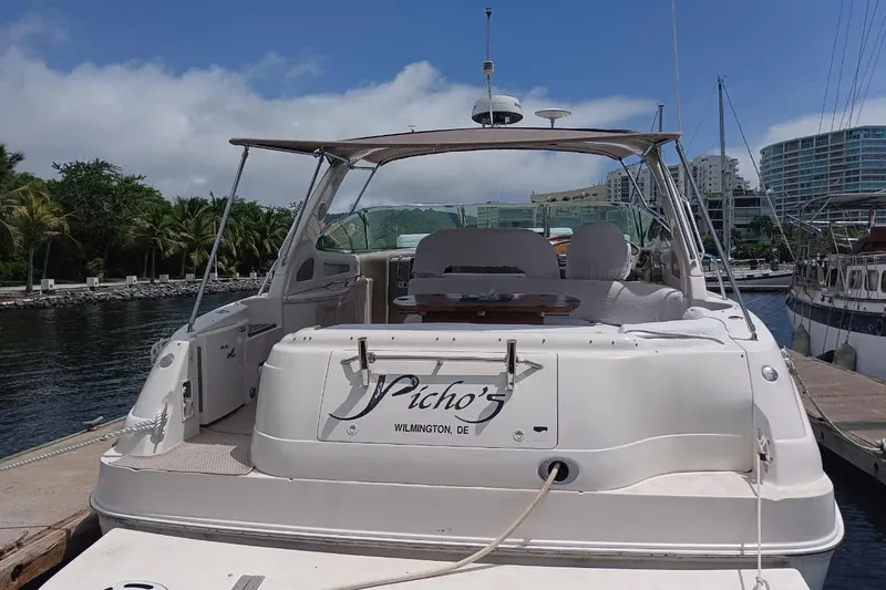 2000 Sea Ray 460 Sundancer @ Ixtapa Yacht Photos Pics 2000 Sea Ray 460 Sundancer yacht docked at marina, Wilmington, DE.