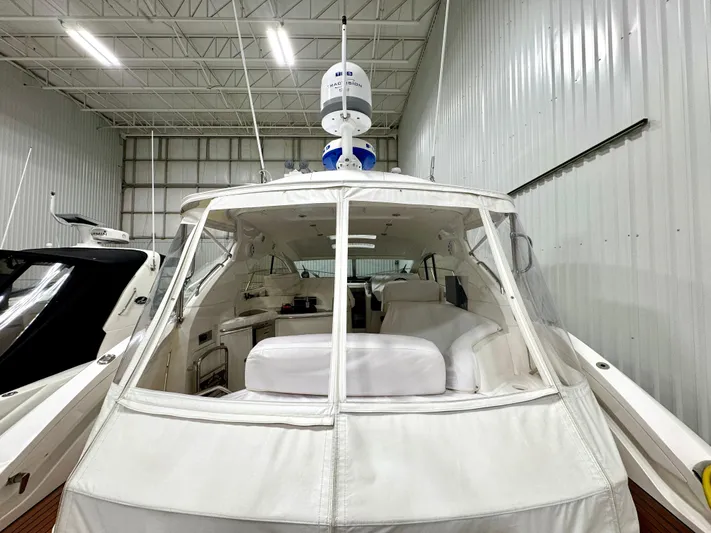 Motivation Yacht Photos Pics Enclosure