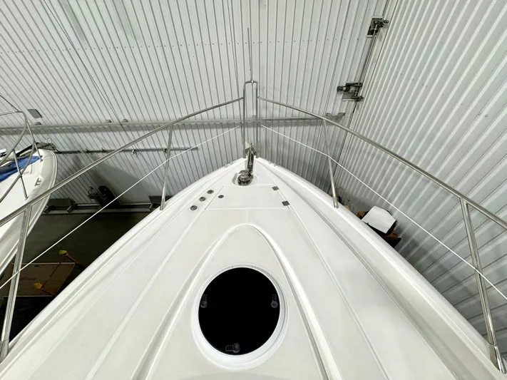 Motivation Yacht Photos Pics Bow Area