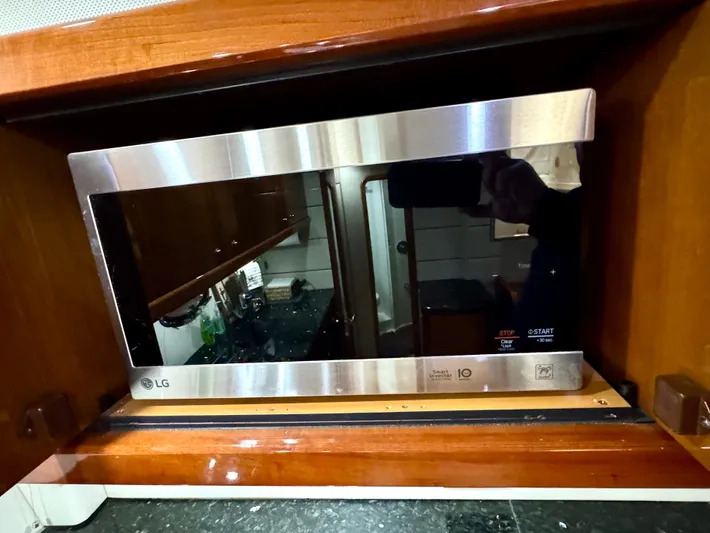 Motivation Yacht Photos Pics Microwave