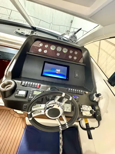 Motivation Yacht Photos Pics Helm Area / Navigation Equipment