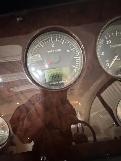 Motivation Yacht Photos Pics Engine Hours as of Feb 1st, 2025