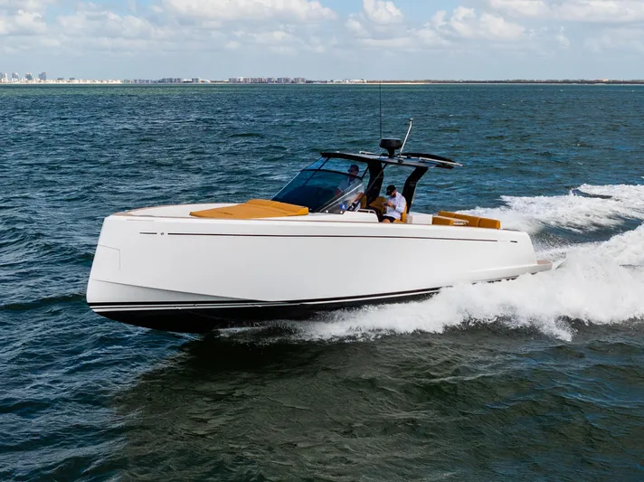 Impulso Yacht Photos Pics 