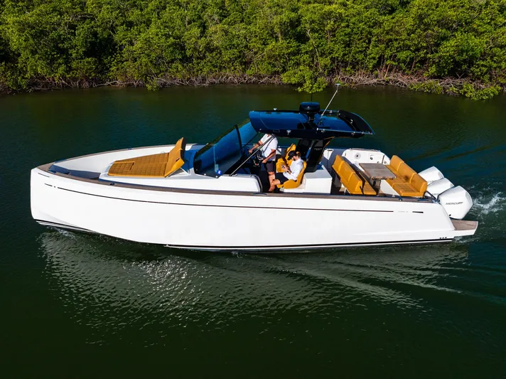 Impulso Yacht Photos Pics 