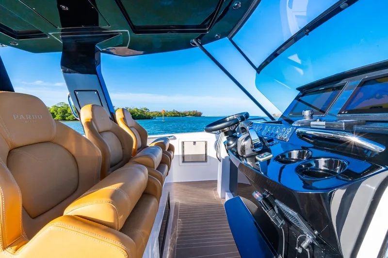 Impulso Yacht Photos Pics 