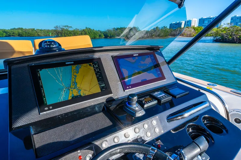 Impulso Yacht Photos Pics 